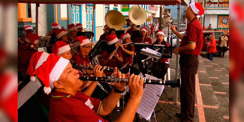 Las notas musicales de la Navidad siguen llegando a cada municipio quindiano