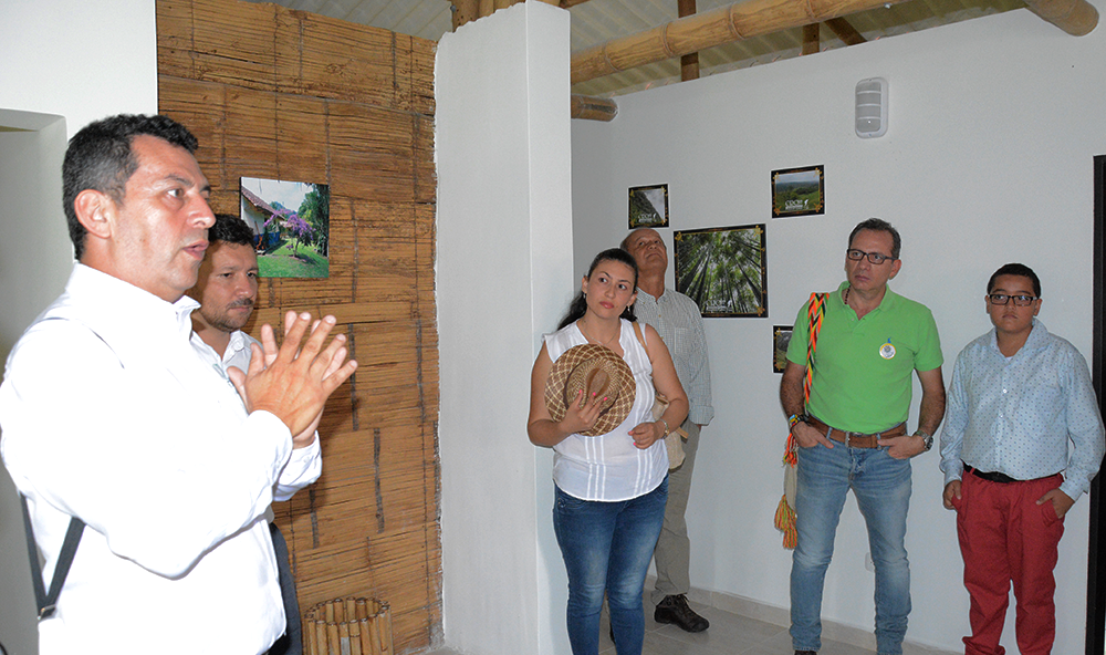 Gobernación del Quindío gestiona proyectos para reactivar el área de laboratorios del Centro Nacional para el Estudio del Bambú y la Guadua