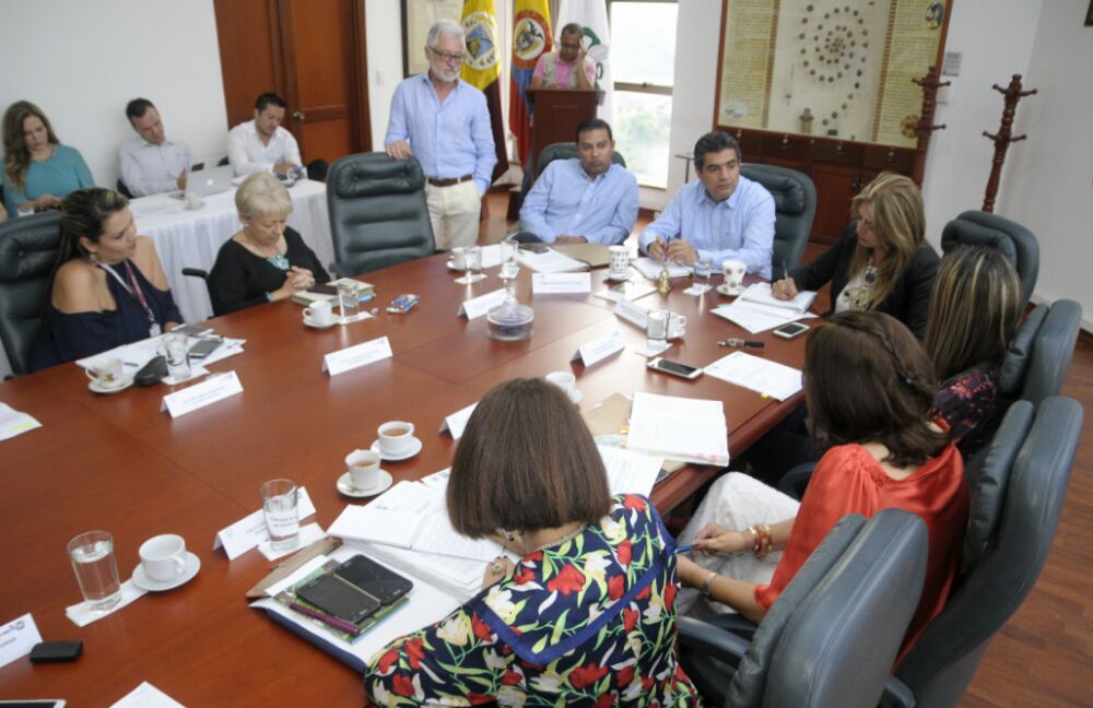 El gobierno departamental sí le está cumpliendo a Quimbaya alcalde Jaime Andrés Pérez Cotrino