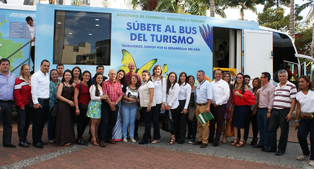El bus del turismo llegó al Quindío para apuntarle al desarrollo de esta industria en el departamento