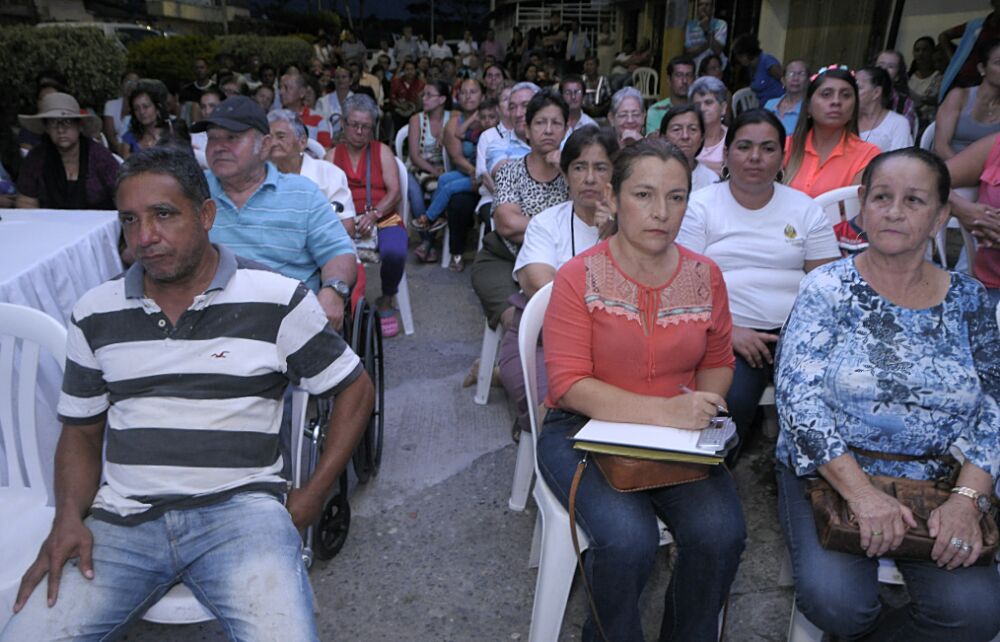 En Diálogos Sociales el gobernador del Quindío escuchó a los habitantes de La Esperanza y barrios aledaños de Quimbaya