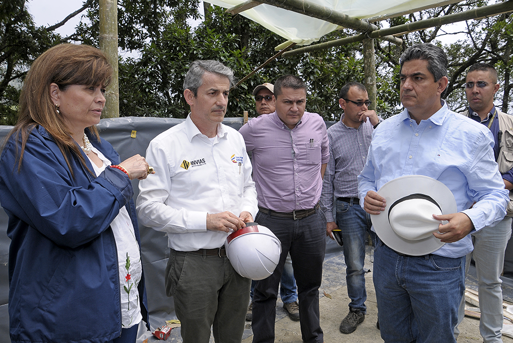 Gobernador del Quindío sigue de cerca las obras del Túnel de La Línea