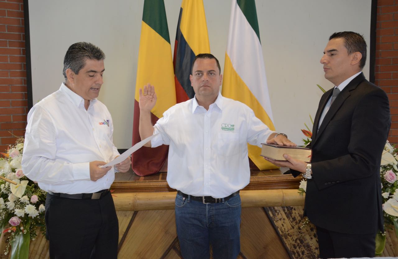 Gobernador posesiono a Jose Manuel Cortes Orozco como director de la CRQ