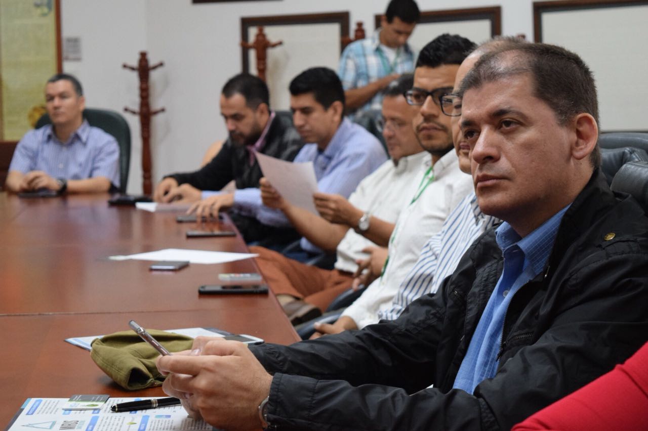 Para impulsar el empleo y la productividad en el sector TIC Gobernación del Quindío presentó un proyecto dirigido a empresarios del clúster uXarte TIC