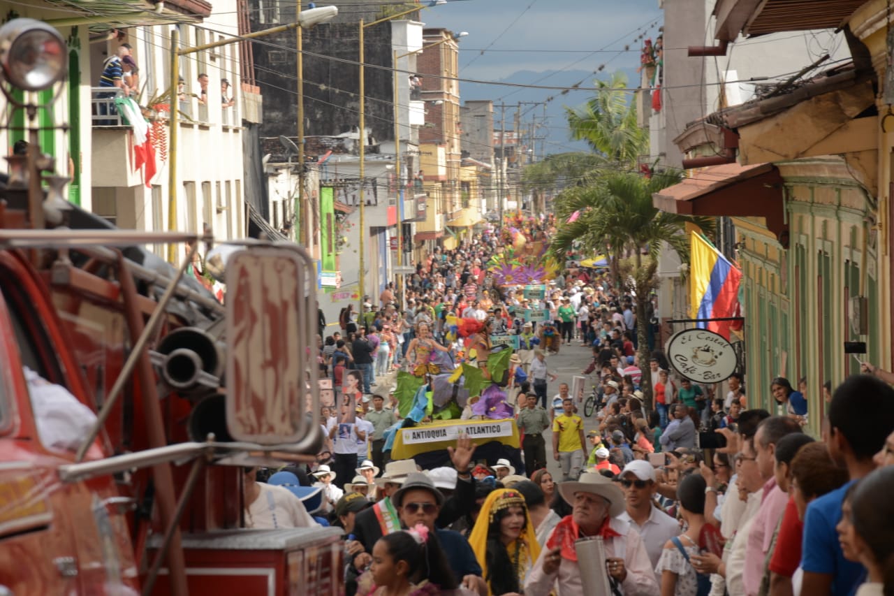 Con Yipao y desfile del Paisaje Cultural Cafetero la Fiesta Nacional del Café exaltó la cultural colombiana