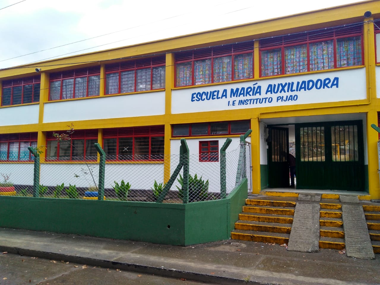 En Pijao 150 estudiantes disfrutan de una sede educativa renovada gracias al trabajo de la administración departamental